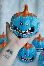 Load image into Gallery viewer, The Mr. Mee-seeks Pumpkin