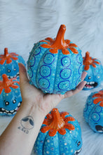 Load image into Gallery viewer, The Mr. Mee-seeks Pumpkin