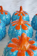 Load image into Gallery viewer, The Mr. Mee-seeks Pumpkin