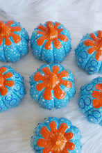 Load image into Gallery viewer, The Mr. Mee-seeks Pumpkin