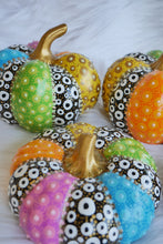 Load image into Gallery viewer, Prism Pumpkins