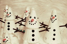 Load image into Gallery viewer, The Howdy Snowman