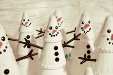 Load image into Gallery viewer, The Howdy Snowman