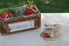 Load image into Gallery viewer, Strawberry Farm Animals