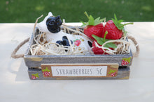 Load image into Gallery viewer, Strawberry Farm Animals