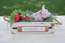Load image into Gallery viewer, Strawberry Farm Animals