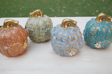 Load image into Gallery viewer, Primitive Pumpkin