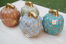 Load image into Gallery viewer, Primitive Pumpkin