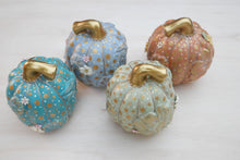 Load image into Gallery viewer, Primitive Pumpkin