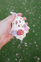 Load image into Gallery viewer, Ghosties Ornaments