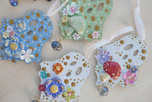 Load image into Gallery viewer, Ghosties Ornaments