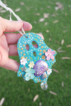 Load image into Gallery viewer, Ghosties Ornaments