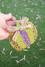 Load image into Gallery viewer, Psychedelic Pumpkin Ornaments
