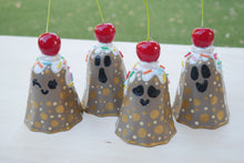 Load image into Gallery viewer, Cake Ghosties