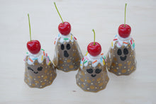 Load image into Gallery viewer, Cake Ghosties