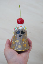 Load image into Gallery viewer, Cake Ghosties