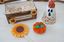 Load image into Gallery viewer, Pumpkins and Ghouls