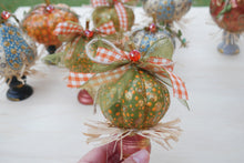 Load image into Gallery viewer, Primitive Rustic Pumpkins