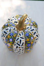 Load image into Gallery viewer, Retro Pumpkins