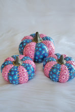 Load image into Gallery viewer, Pretty Pink Pumpkin