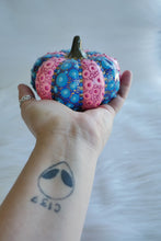 Load image into Gallery viewer, Pretty Pink Pumpkin