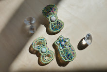 Load image into Gallery viewer, Glittery Green Hair Pins