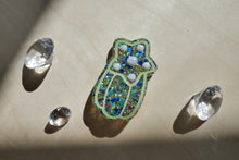 Load image into Gallery viewer, Glittery Green Hair Pins